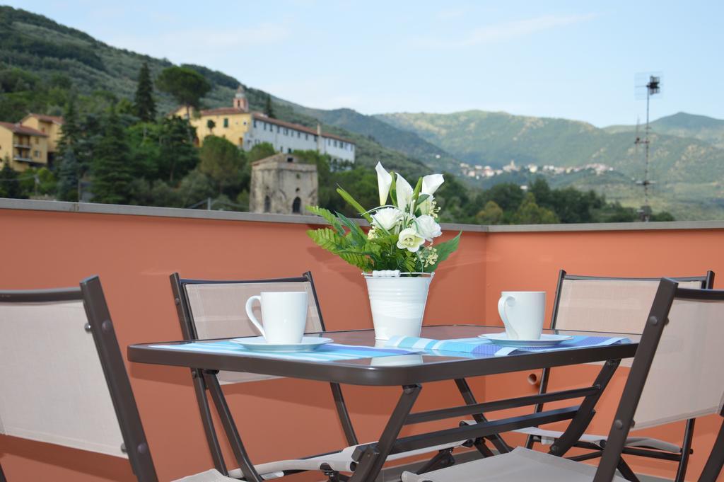 Il Cuore Del Borgo - Holiday Home Borgomaro 外观 照片